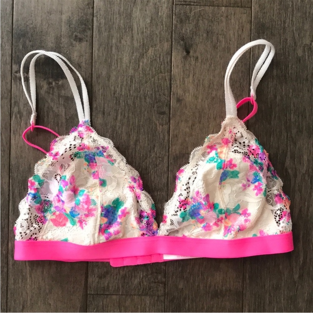 New Victoria’s Secret PINK floral bralette